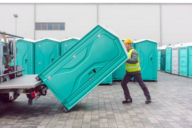 Best Portable restroom trailer rental  in Bloomfield, IN